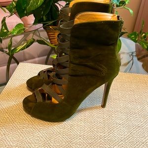 LDS Shoes heels green velour size 8